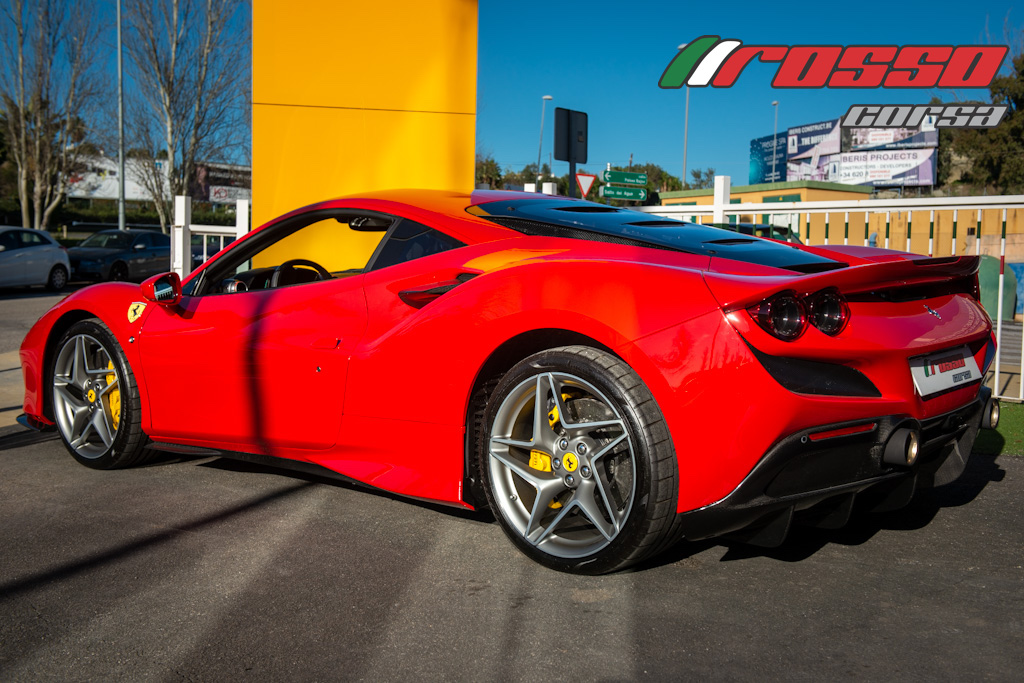 Rosso Corsa Ferrari F8 Tributo