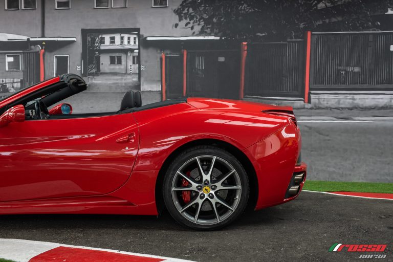 Ferrari California (14)