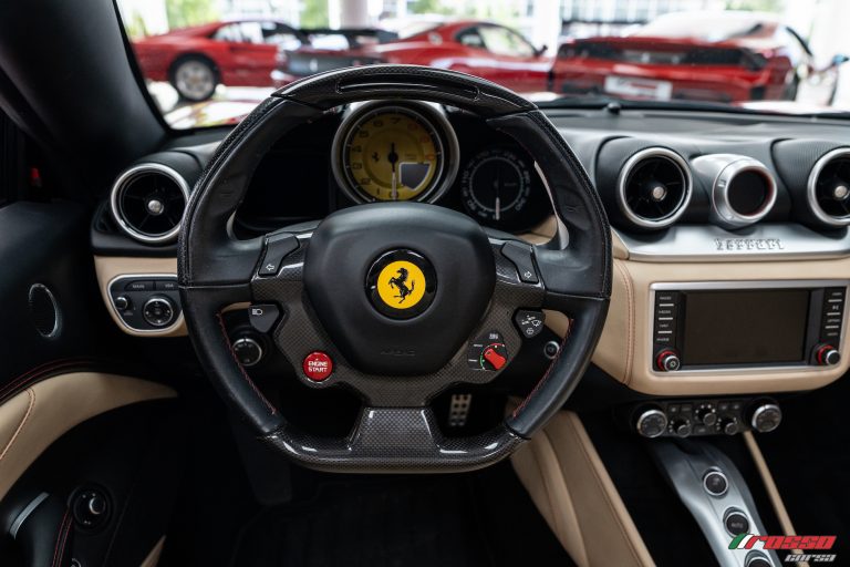Ferrari California T Interior (5)