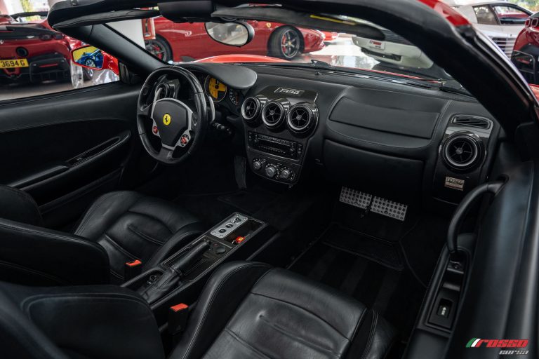 Ferrari F430 Spider_Interior (4)