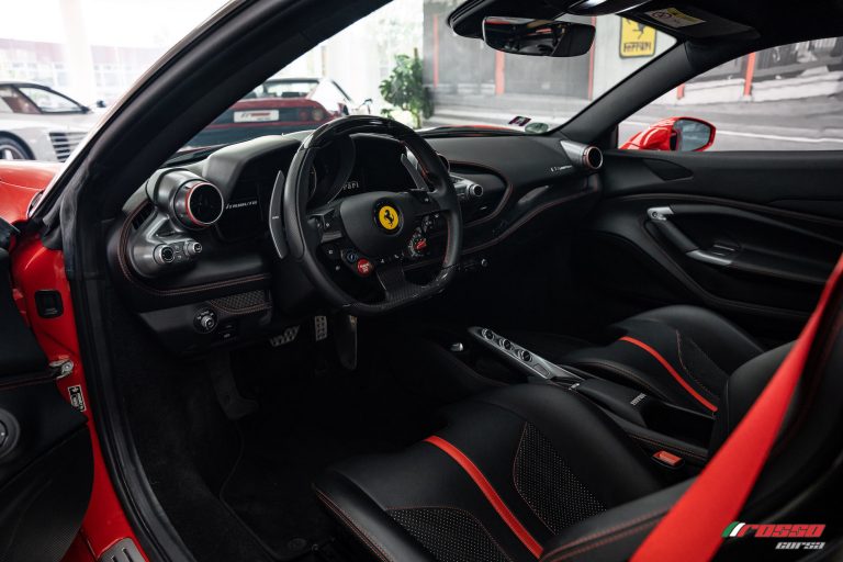 Ferrari F8 Tributo_Interior (1)